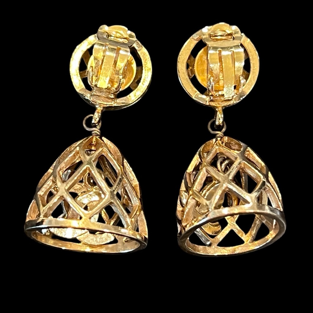 CHANEL Pre-Owned
20th Century Gold Plated CC Bird Cage Drop Clip On Earrings - Picture 5 of 5